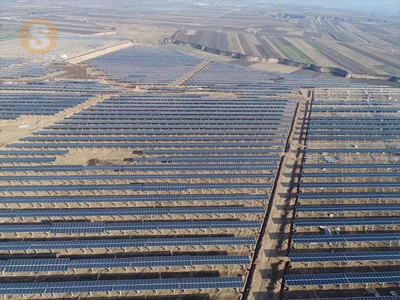 56.6MW！錦州陽(yáng)光能源喜獲國(guó)電投領(lǐng)跑獎(jiǎng)勵(lì)激勵(lì)基地專(zhuān)案訂單